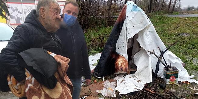 Yaşlı adam çadırda kalmak için ısrar etti: Benim evim Paris’te