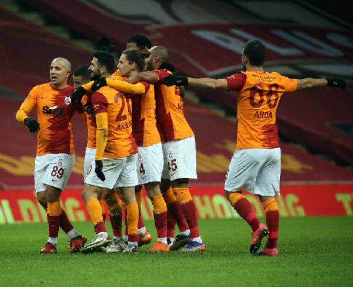 Galatasaray yara sarıp dişini gösterdi