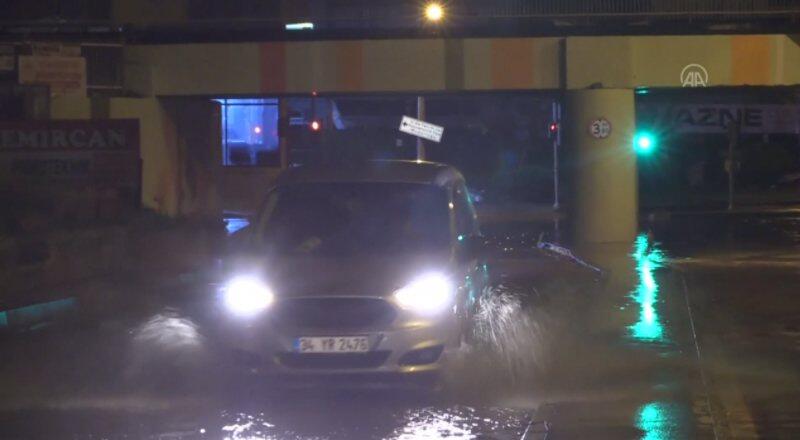 İzmir’de sağanak sele neden oldu | Video