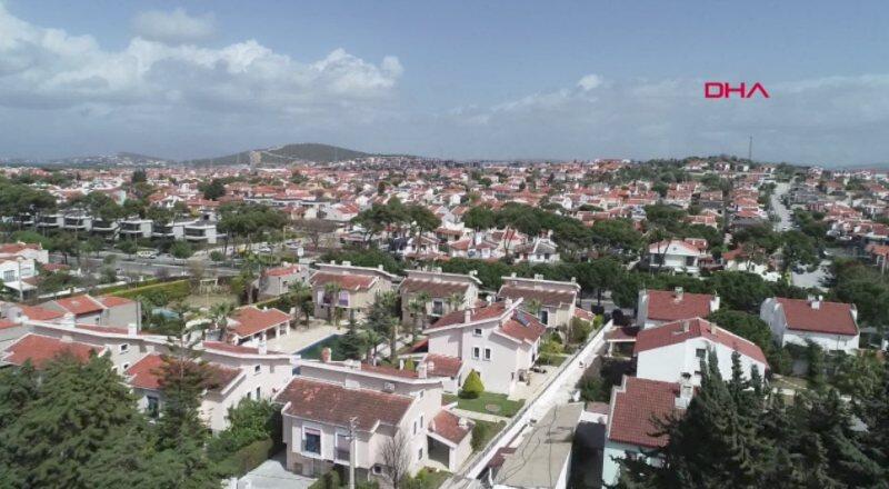 Deprem ve salgın nedeniyle halk Çeşme’ye yöneldi… Konut fiyatları 2.5 kat arttı