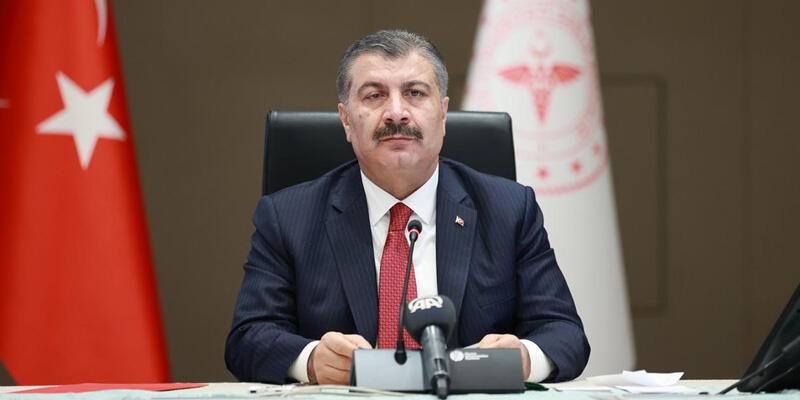 Sağlık Bakanı Koca’dan çağrı: Kolları sıvıyoruz