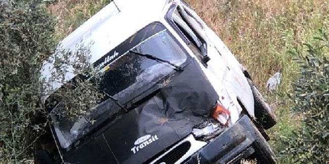 Yolcu minibüsü uçurumdan yuvarlandı: Çok sayıda yaralı var