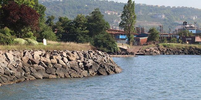 Zonguldak’ta sahile vurmuş erkek cesedi bulundu