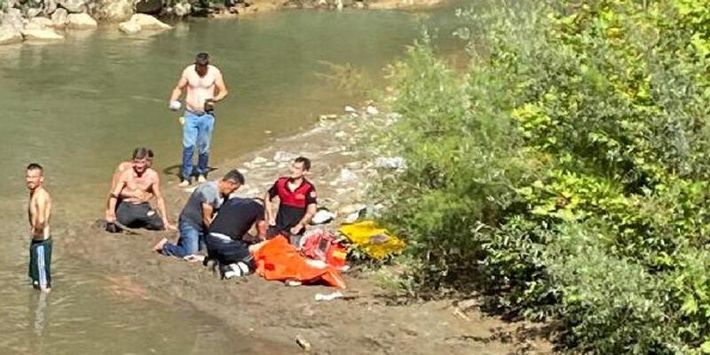 Balık tutmak için girdiği derede boğuldu