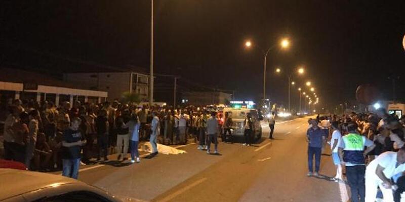 TIR’ı park eden sürücü, yolun karşısına geçmek isterken canından oldu