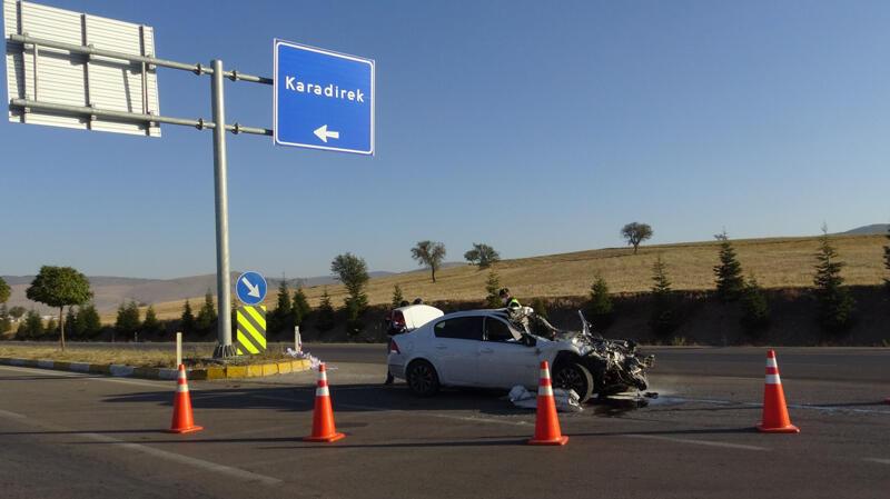 Afyonkarahisar’da feci kaza! 3 kişi öldü, bir kişi yaralandı